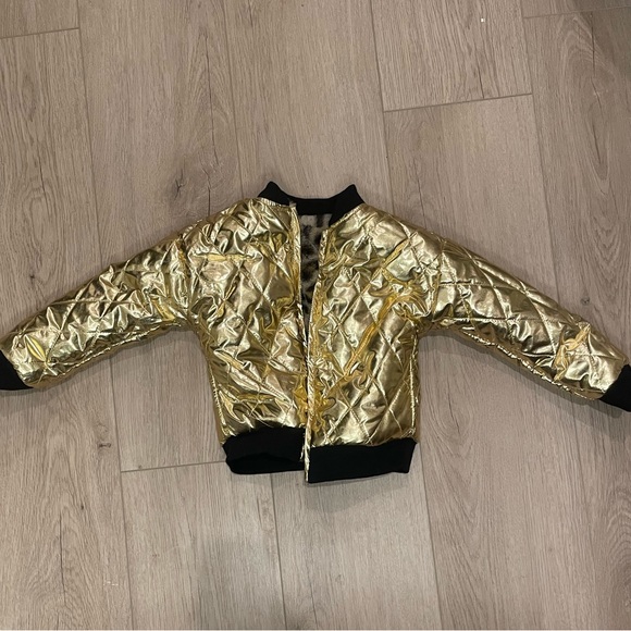 Reversible toddler jacket— cheetah print on one side and gold on the other. - Picture 4 of 6